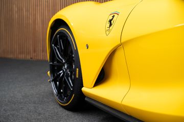 Ferrari 812 GTS