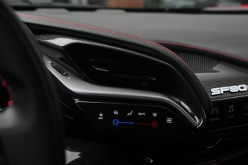 Ferrari SF90 Stradale