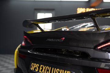 McLaren 570S