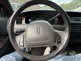 Lincoln Town Car