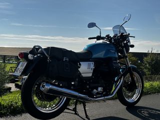 Moto Guzzi V7