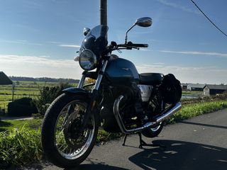 Moto Guzzi V7