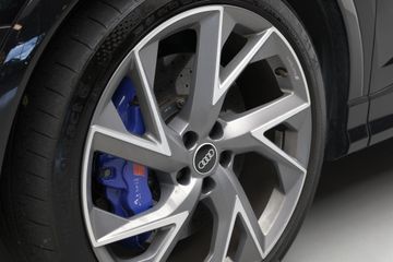 Audi RSQ3