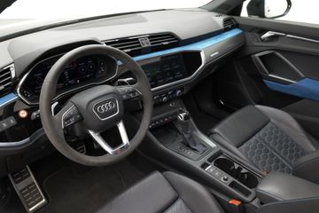 Audi RSQ3