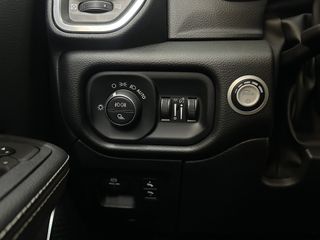 Dodge Ram Pick-Up