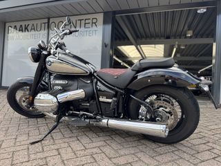 BMW R 18
