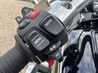 BMW R 18