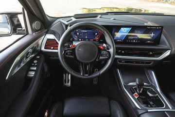BMW XM