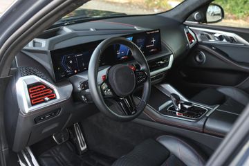 BMW XM