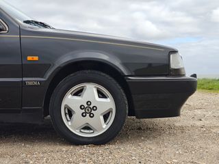 Lancia Thema