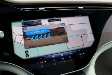 Mercedes-Benz EQS