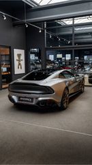 Aston Martin V12 Vanquish