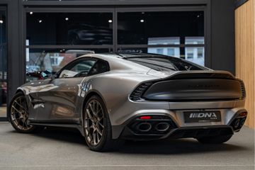 Aston Martin V12 Vanquish
