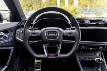Audi RSQ3