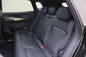 Lynk & Co 08