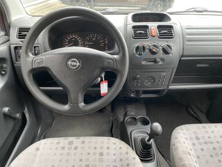 Opel Agila