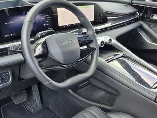 Omoda 9 SHS