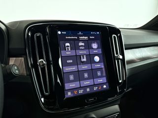 Volvo EX40