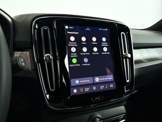 Volvo EX40
