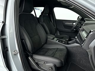 Volvo EX40