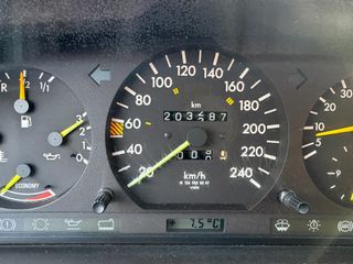 Mercedes-Benz 300