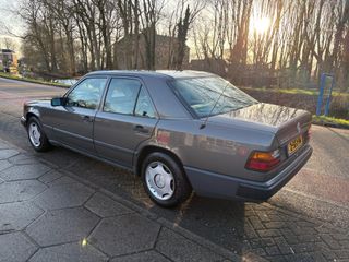 Mercedes-Benz 300