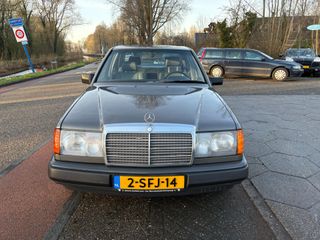 Mercedes-Benz 300