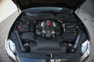 Maserati Quattroporte