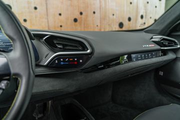 Ferrari 296