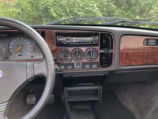 Saab 900