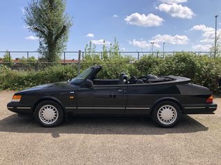 Saab 900