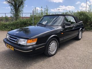 Saab 900
