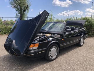 Saab 900