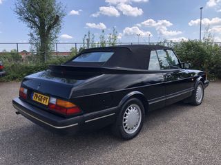 Saab 900