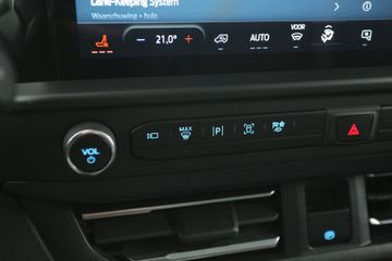 Ford E-Transit Custom