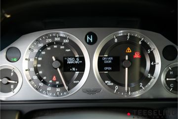 Aston Martin V8 Vantage