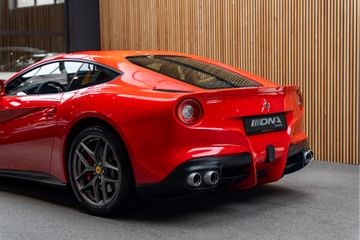 Ferrari F12