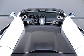 McLaren 570S