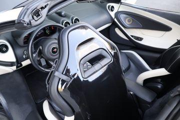 McLaren 570S