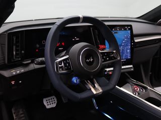 Alpine A390