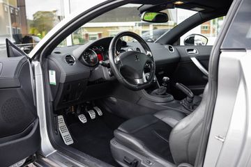 Peugeot RCZ