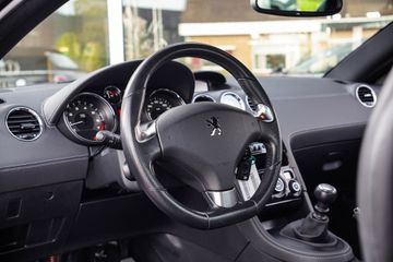 Peugeot RCZ