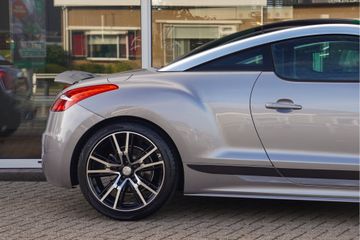 Peugeot RCZ