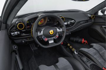 Ferrari F8 Spider
