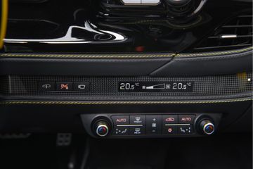 Ferrari F8 Spider
