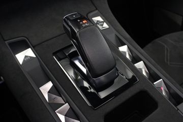 DS DS 7