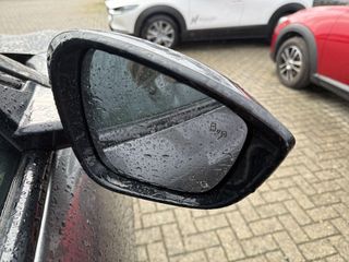 Mazda CX-6e