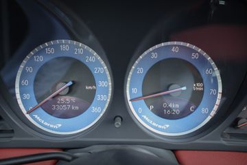 Mercedes-Benz SLR