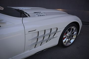 Mercedes-Benz SLR