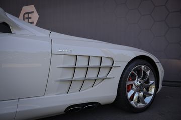 Mercedes-Benz SLR